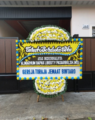 Papan Bunga Duka di Luwu