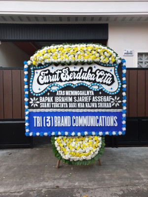 Papan Bunga Duka di Luwu
